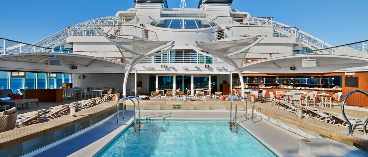 Disfruta en la piscina