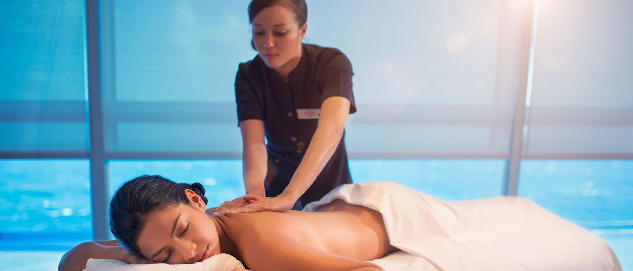 Regálate un masaje en el spa