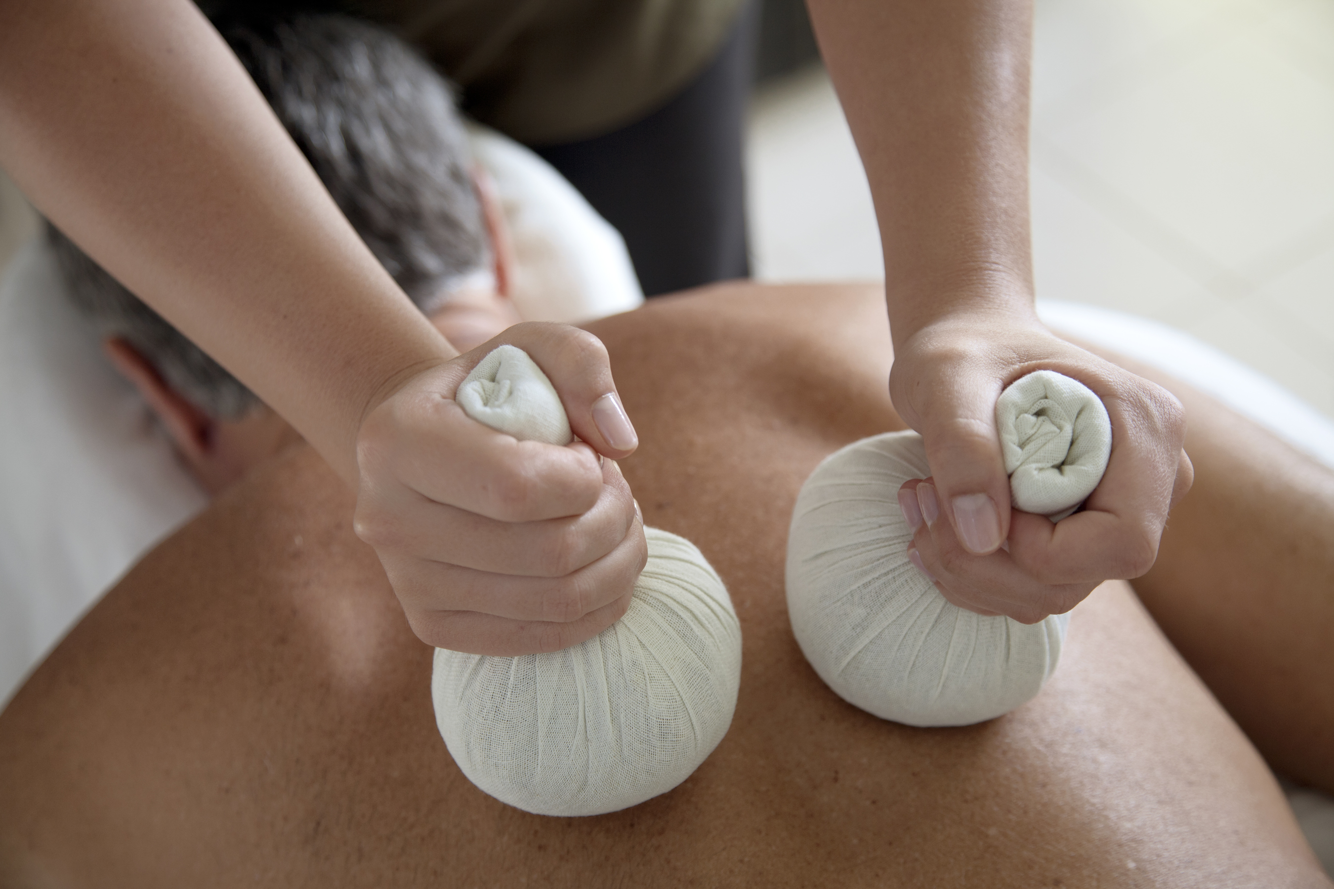 Regálate un masaje en el spa