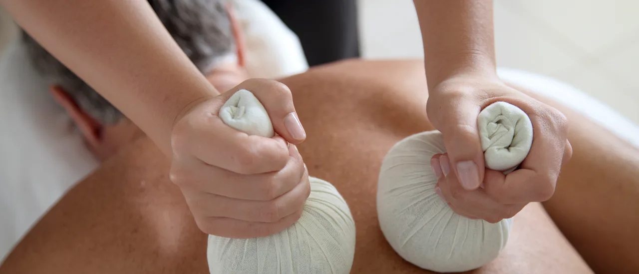 Regálate un masaje en el spa