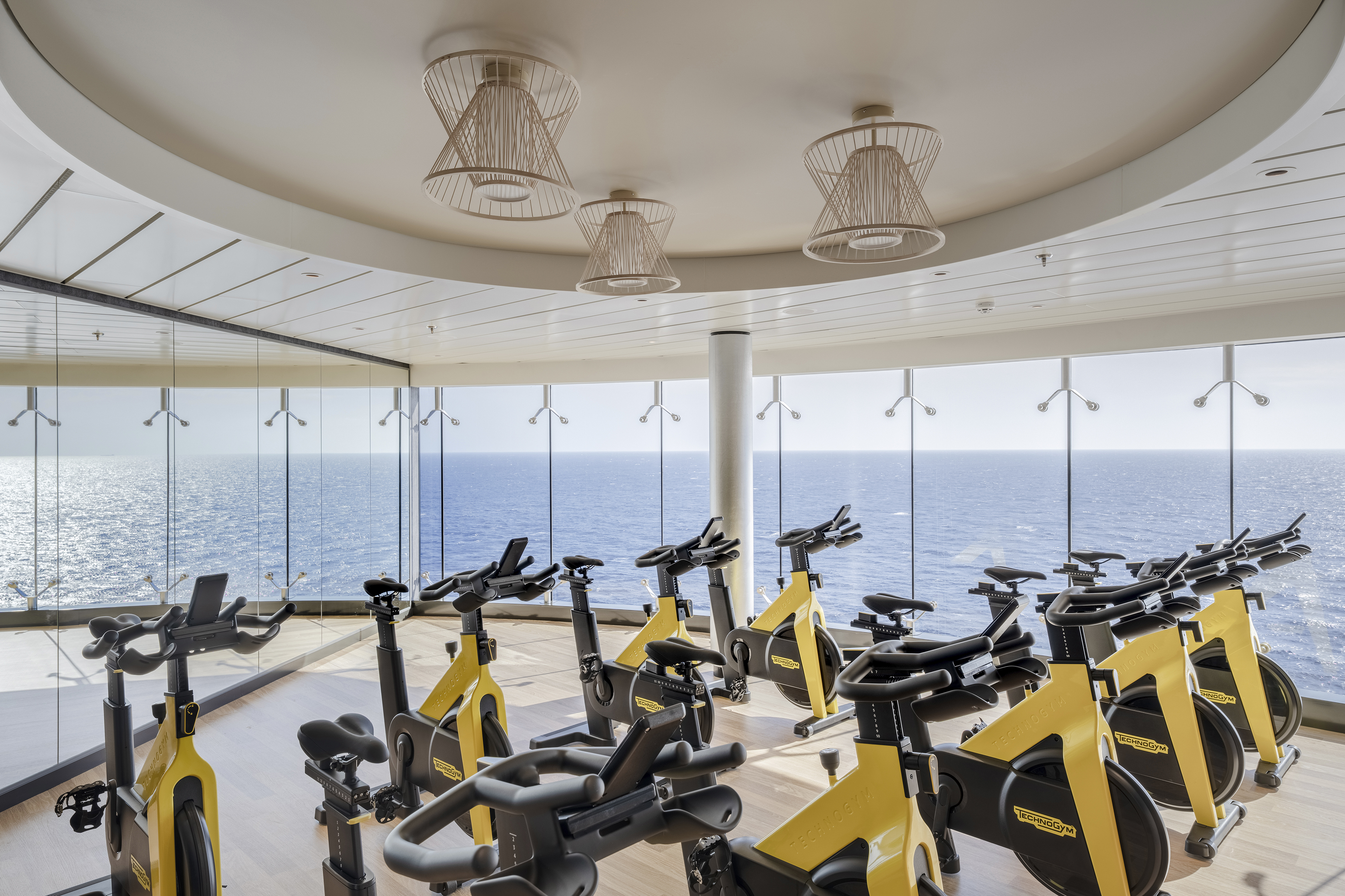 Haz ejercicio con vistas al mar