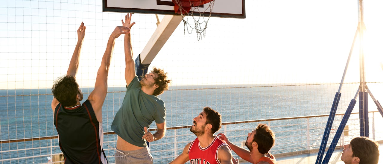 Eleve el pulso en la cancha de baloncesto