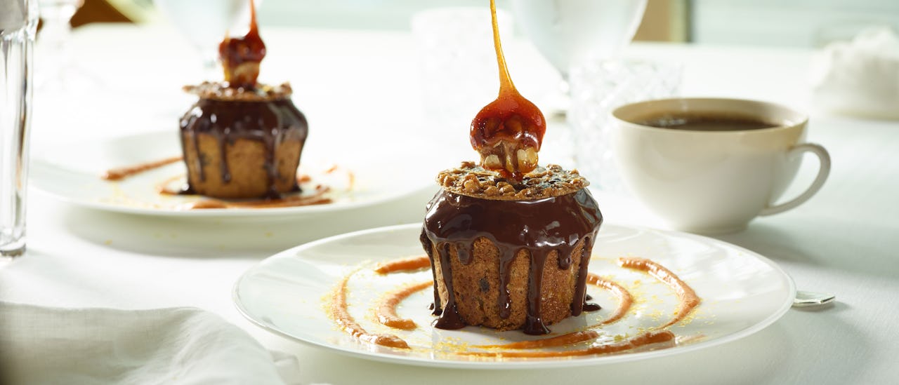 en Holland America Lines el delicioso postre es también un arte