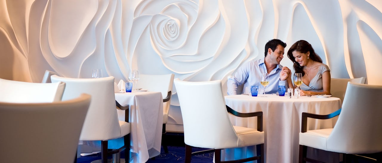 El restaurante Blu es exclusivo para los huéspedes del camarote Aquaclass. Blu sirve comida gourmet saludable