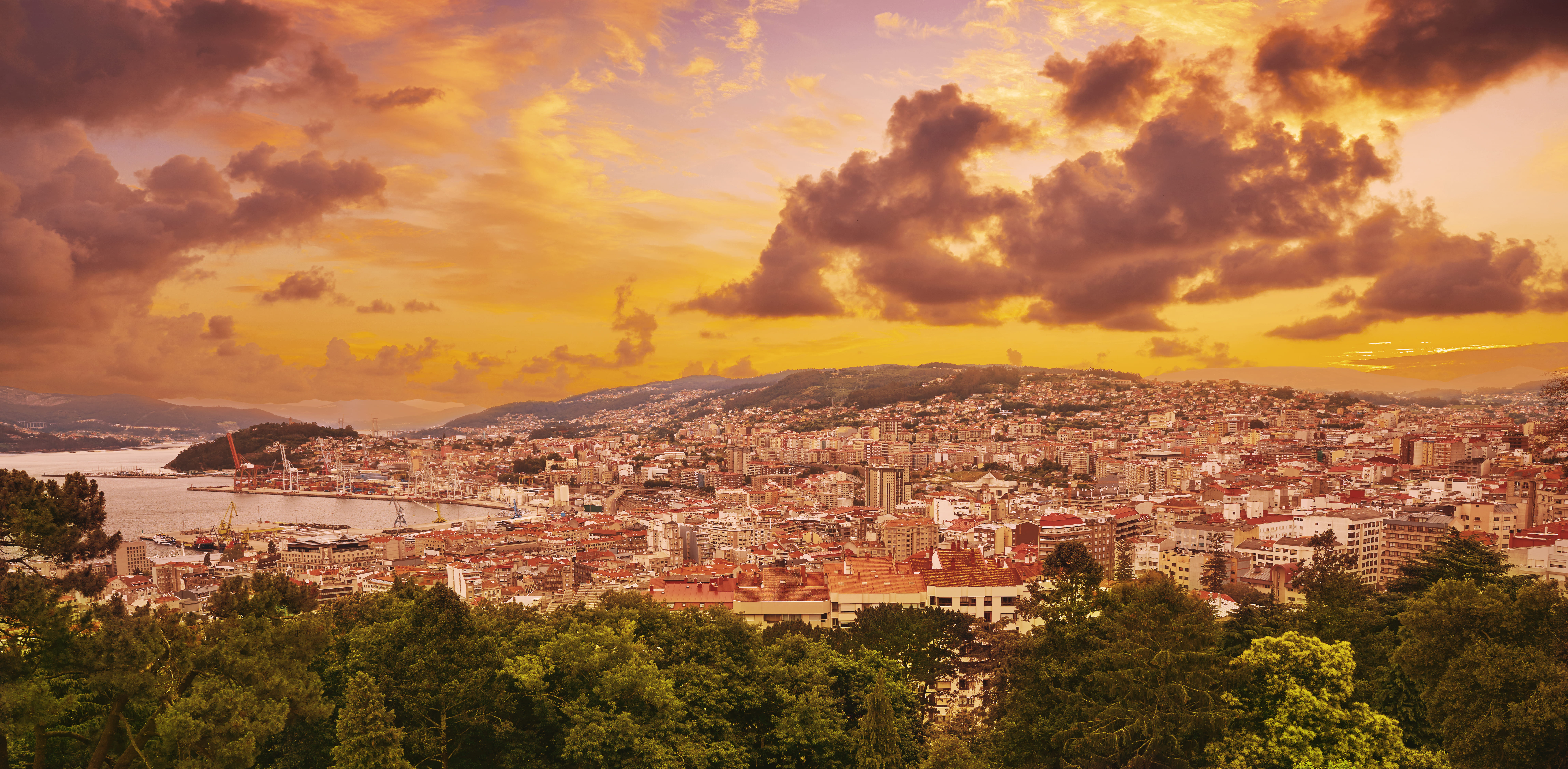 Vista panorámica de Vigo atardecer