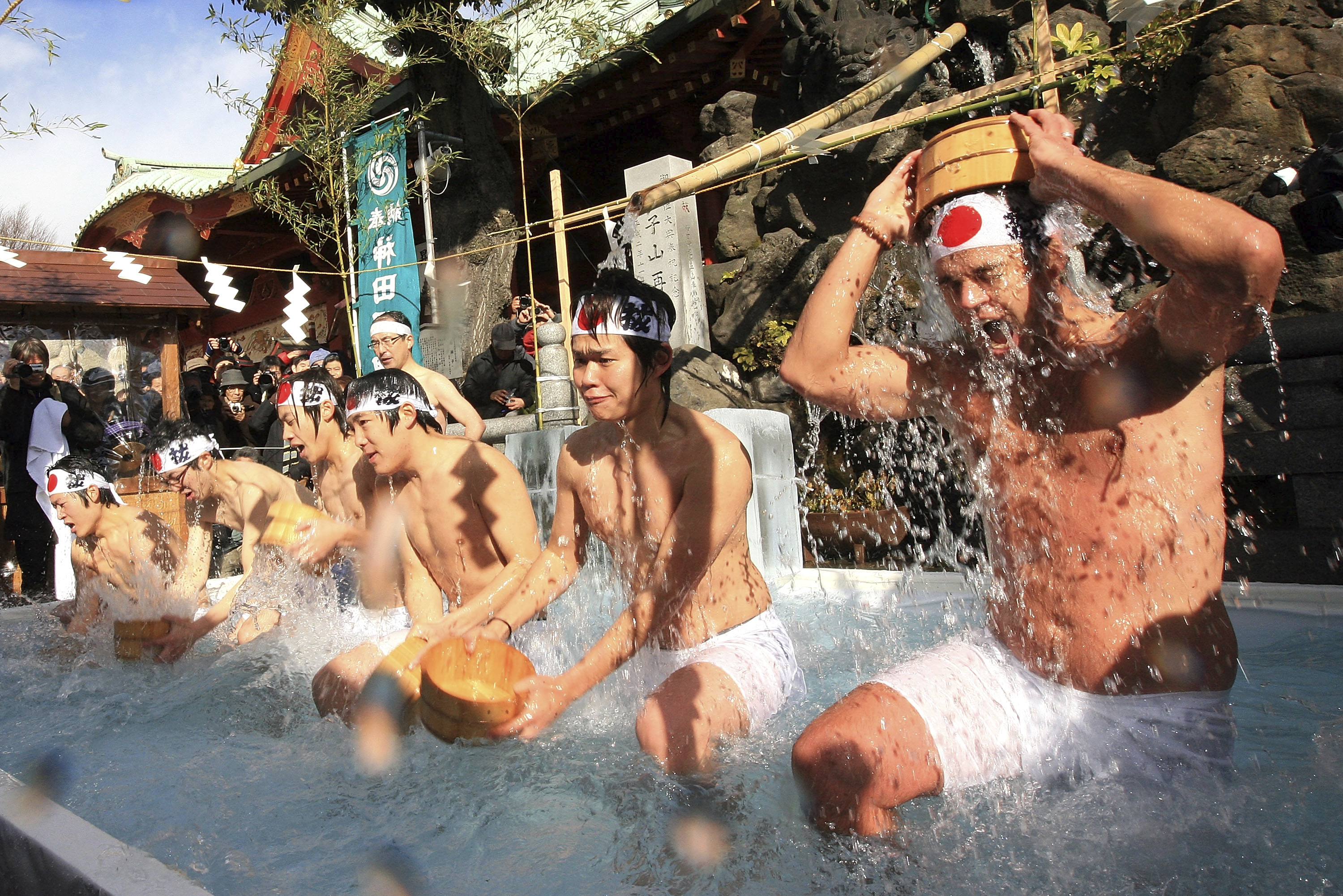 Ritual de Taikan Misogi en Japón