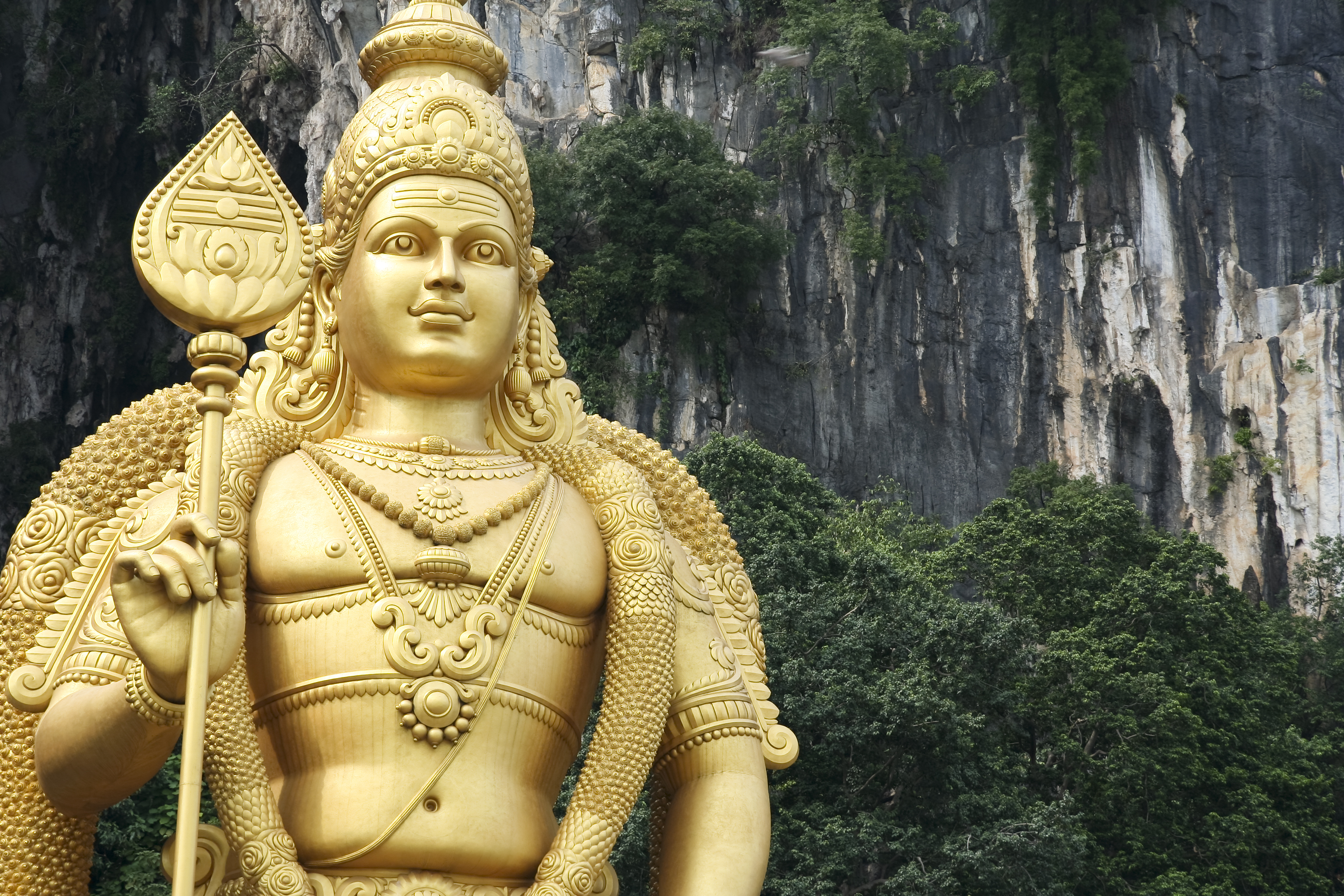 Cuevas Batu y estatua de Lord Murugan en Malasia