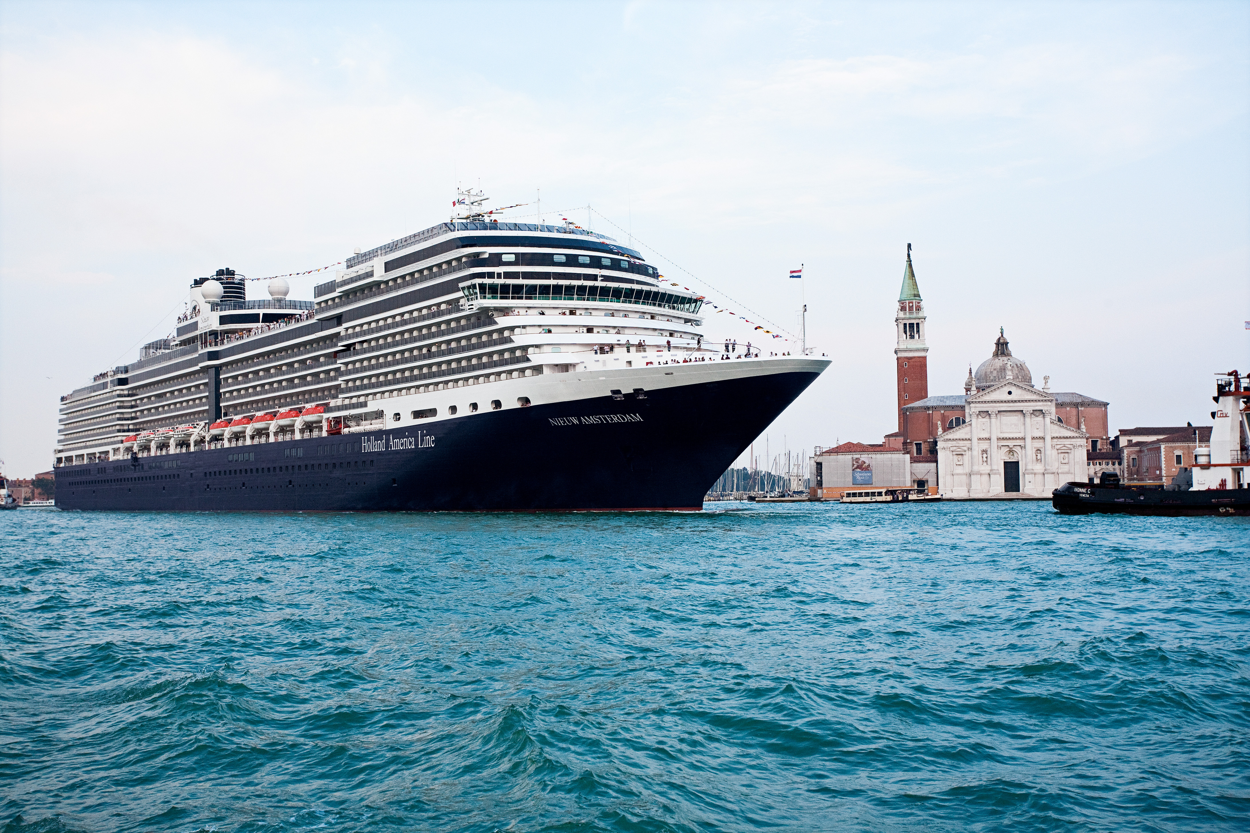 Holland America cruceros por Indonesia